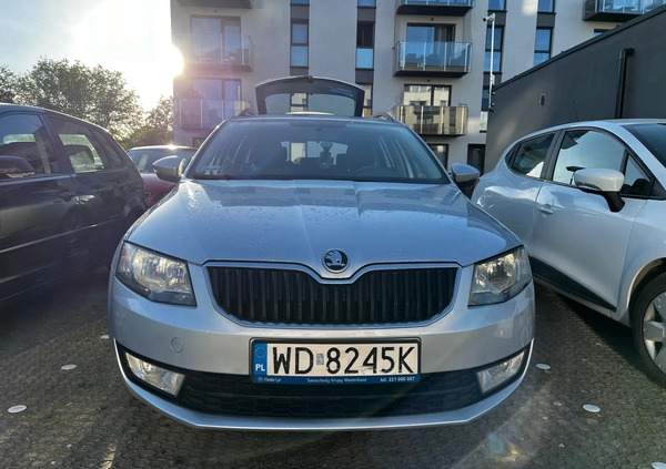 Skoda Octavia cena 41000 przebieg: 134548, rok produkcji 2015 z Łomianki małe 277